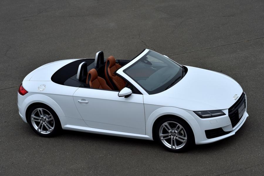 Audi TT Roadster 2.0 TFSI Quattro (8S) 2015 года  (JP) (фото 1 из 7)